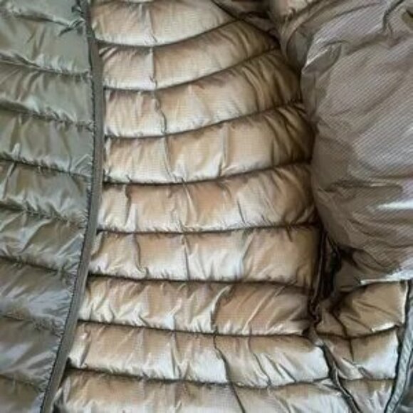 NWT Arcteryx Green Down jacket S - Picture 4 of 7
